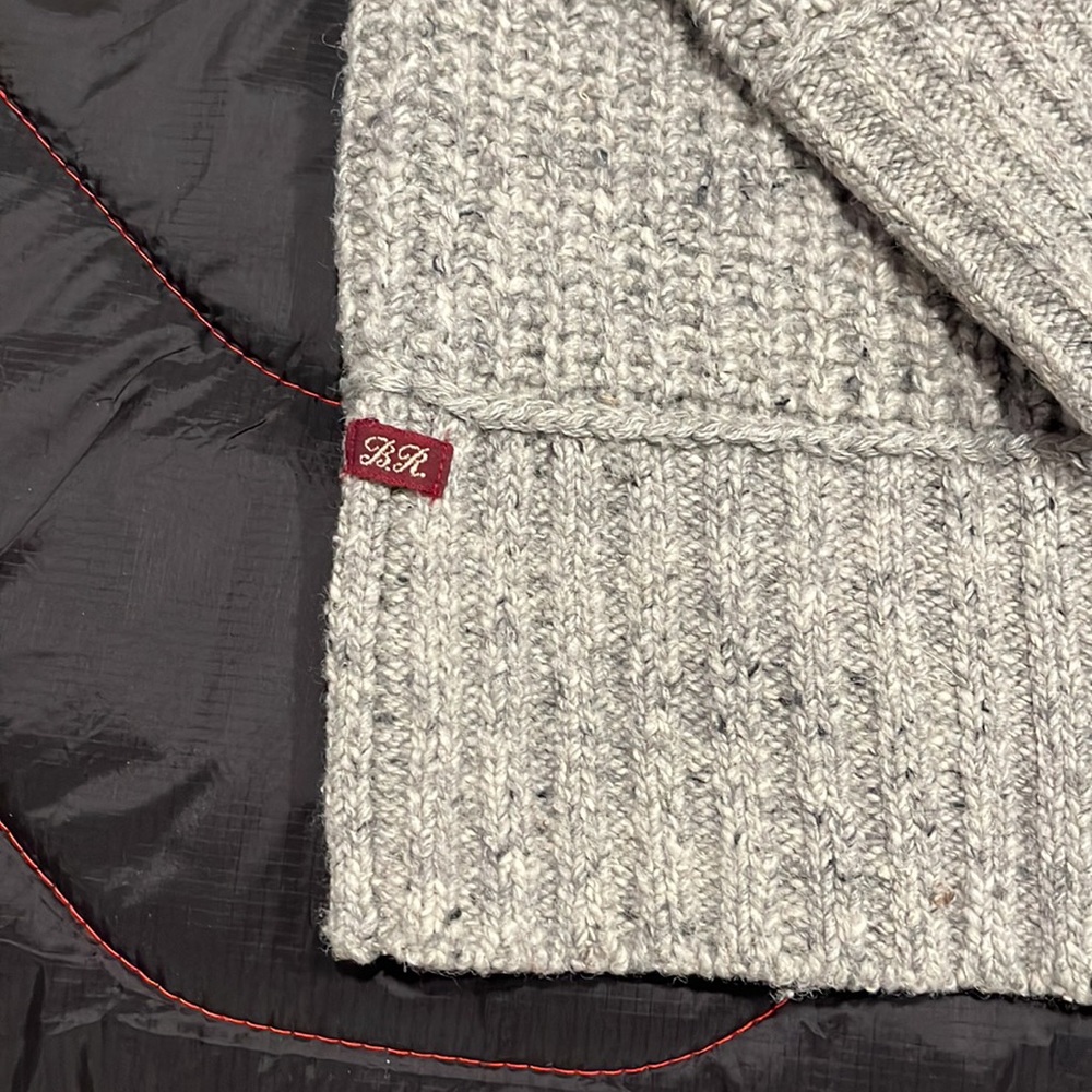 Banana Republic Heritage Sweater - Picture 6 of 13